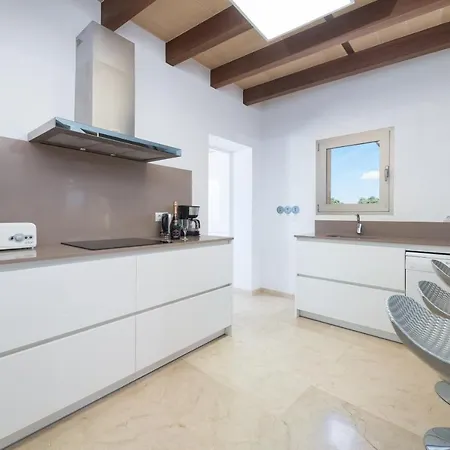 Brivo Villa